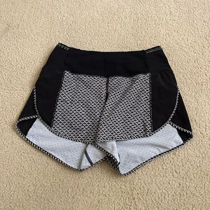 Lululemon Athletic Shorts! Size 4, Black and White